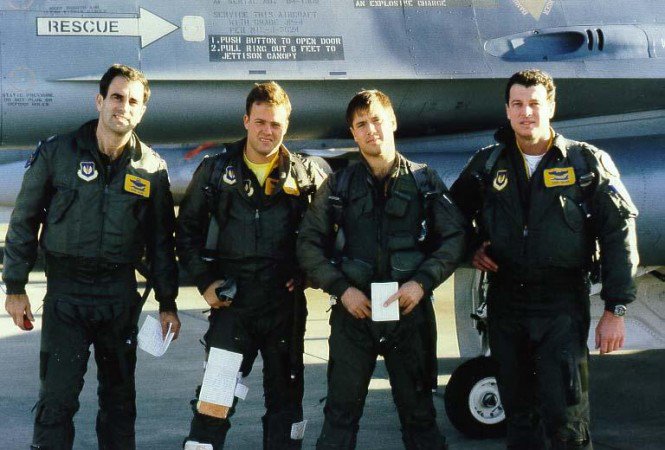 Alpha Industries pilótadzseki története - Divathírek -  - 2010, Alpha, Alpha Industries, divat, férfi,