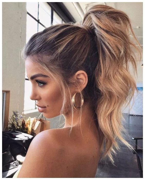 Top10: laza, kócos haj nyárra -  -  - frizura, haj, kócos, laza, nyár, 