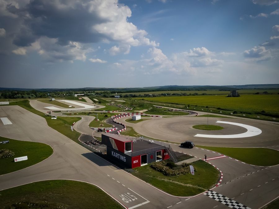 Az ország legmenőbb gokart pályája - Új pályacsúcs a drivingcampen - Autó & Motor - MOBILITY - drivingcamp, gender racing team, gokart, rónai tamás, 