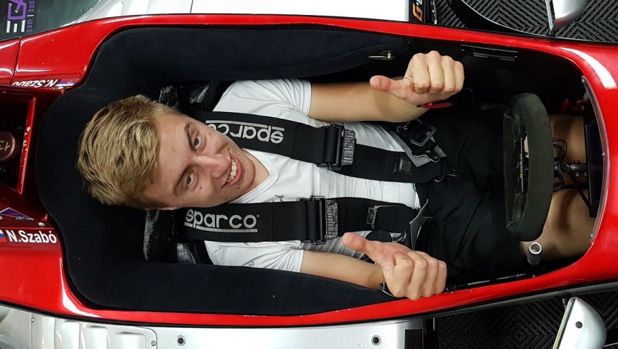 A második hazai pálya, hazai bajnokesélyesekkel - Autó & Motor -  - formula, Gender racing tour, verseny, 