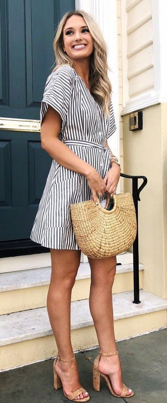 Stílusiskola: mindenképpen be kell szerezned egy csíkos ruhát -  -  - csíkos, csíkos ruha, divat, outfit, stílus, 