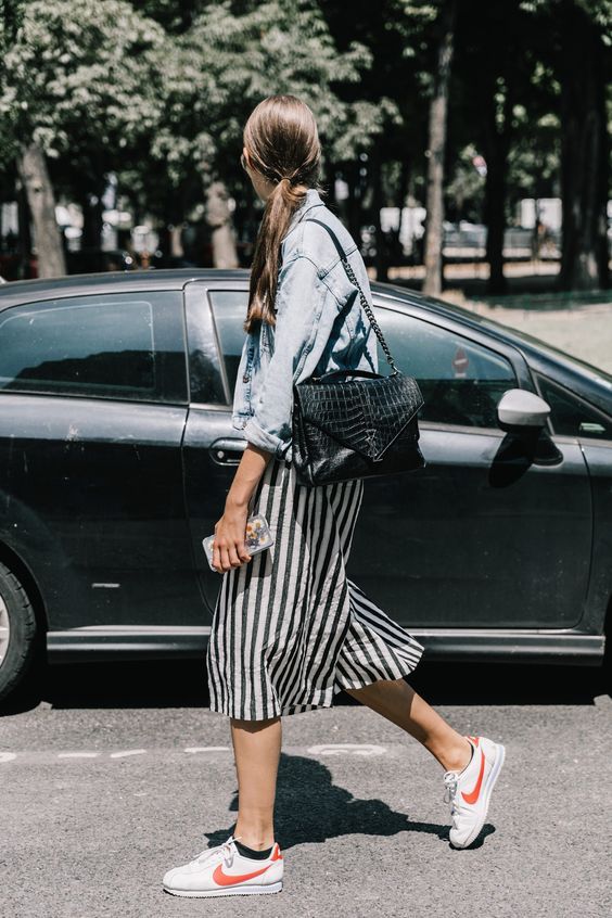 Stílusiskola: mindenképpen be kell szerezned egy csíkos ruhát -  -  - csíkos, csíkos ruha, divat, outfit, stílus, 