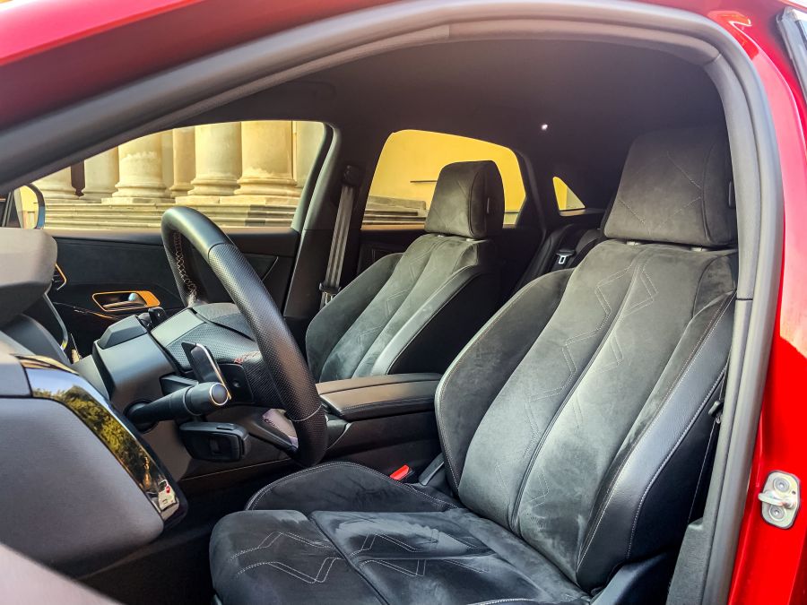 A francia elegancia titka - Kipróbáltuk a DS7-et - Autó & Motor - MOBILITY - autó, ds, ds7, teszt, 