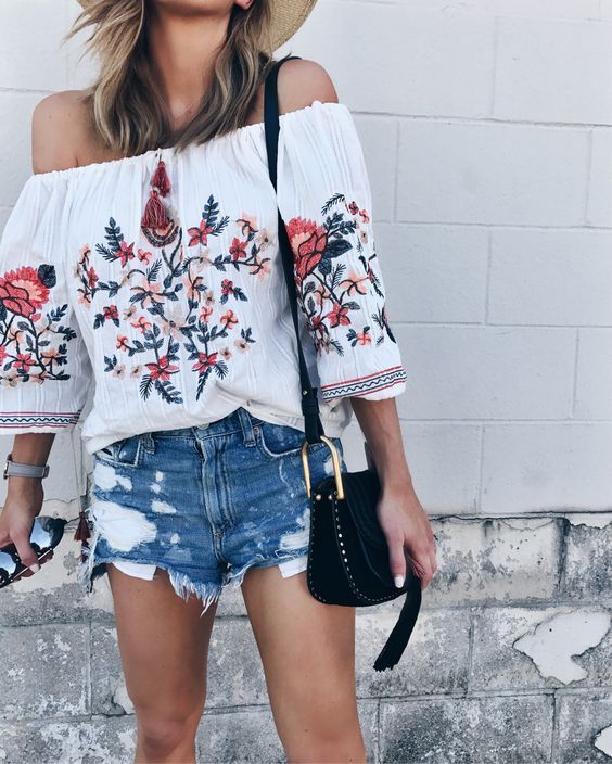 Stílusiskola: így viselj hímzett ruhadarabokat -  -  - divat, hímzett, hímzett ruha, stílus, 