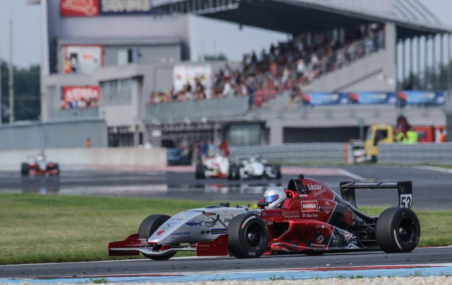 Töretlenül tovább a bajnoki címek felé - Autó & Motor - MOBILITY - autóverseny, formula, gender, grt, 