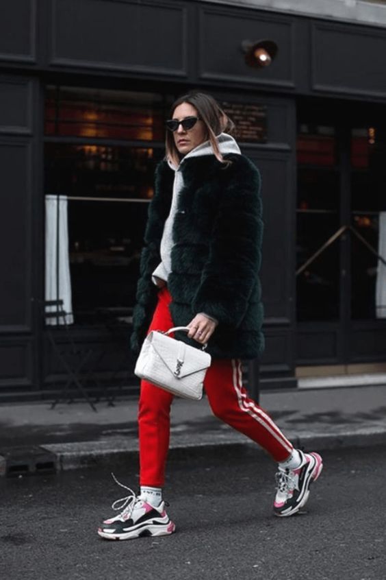 Stílusiskola: így fűszerezd meg az őszi outfitedet egy kis pirossal -  -  - divat, outfit, piros, stílus, 