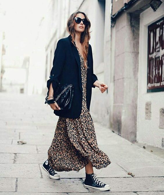 Stílusiskola: Blézer és tornacipő - az őszi szezon nyerő párosa -  -  - blézer, divat, ősz, stílus, tornacipő, 