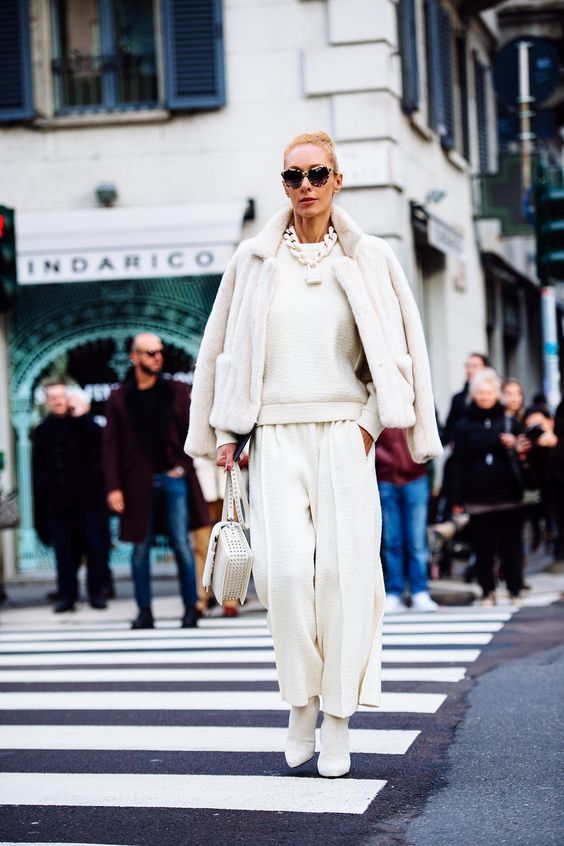 Stílusiskola: így tündökölj tetőtől talpig fehérben -  -  - divat, fehér, outfit, ősz, 