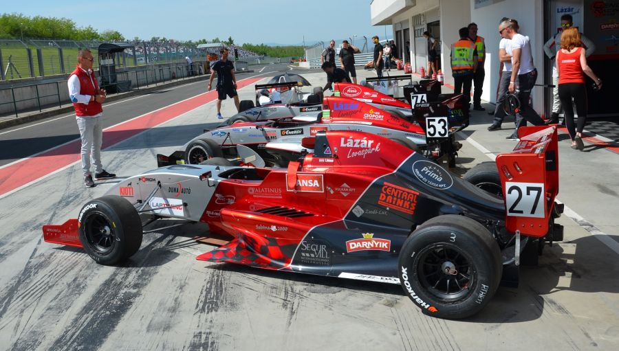 Megvan az idei első bajnoki cím! - Autó & Motor - MOBILITY - formula renault, gender racing team, grt, 