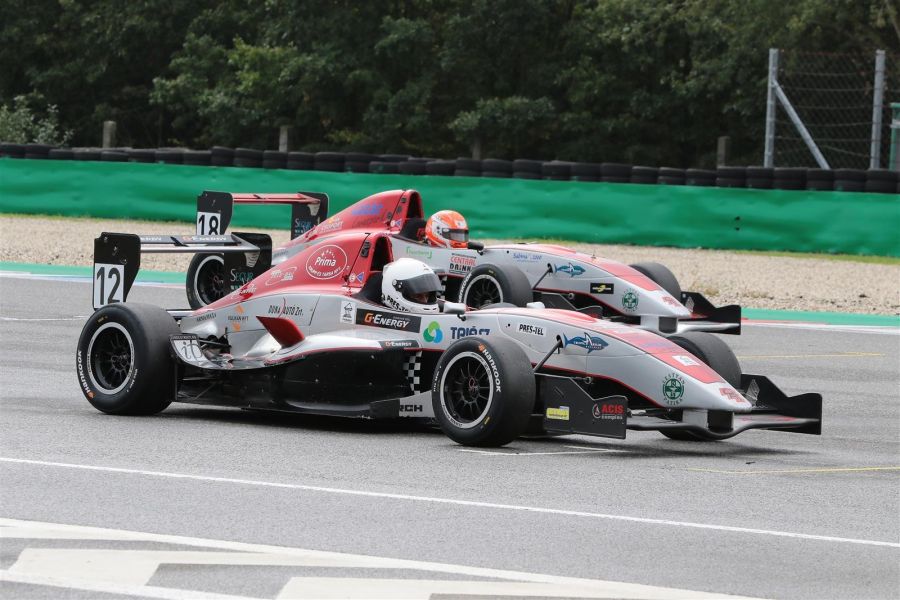 Megvan az idei első bajnoki cím! - Autó & Motor - MOBILITY - formula renault, gender racing team, grt, 