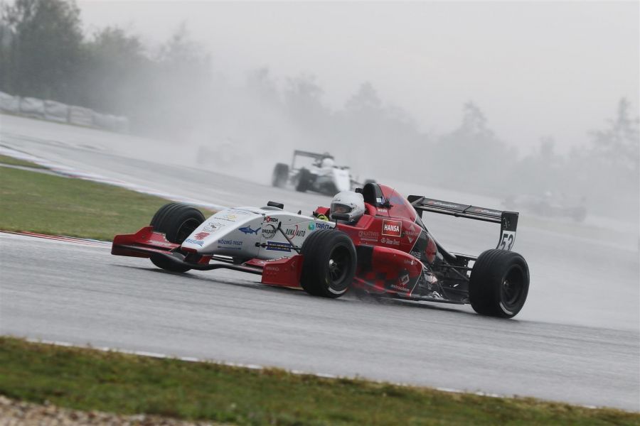 Megvan az idei első bajnoki cím! - Autó & Motor - MOBILITY - formula renault, gender racing team, grt, 