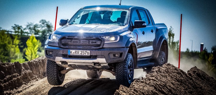 Az új Ford Ranger Raptor: Performance pickup kifejezetten az európai vásárlóknak - Autó & Motor - MOBILITY - bemutató, ford, ford ranger raptor, raptor, teszt, 