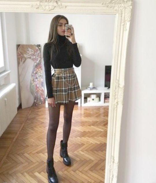 Stílusiskola: így viselj ősszel kockás szoknyákat -  -  - divat, kockás szoknya, outfit, stílus, 