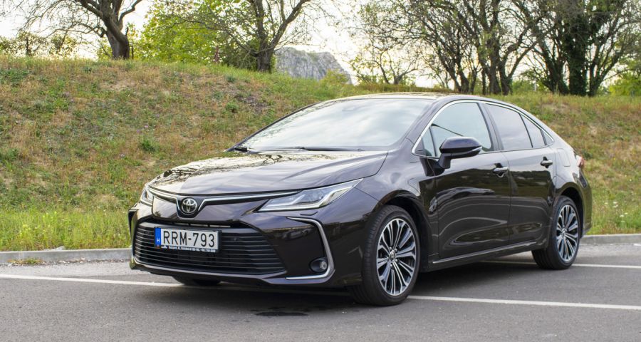 Többet nyújt a vártnál - Autó & Motor -  - auto, corolla, teszt, toyota, 