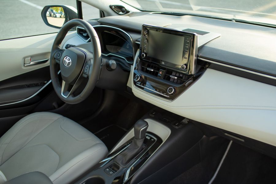 Nem politikai választás - Toyota Corolla Touring Sports 2.0 hibrid - Autó & Motor - MOBILITY - corolla, corolla 2019, hibrid, kombi, teszt, toyota, 