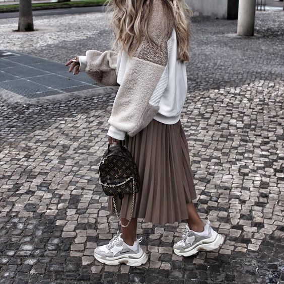 Stílusiskola: őszi outfitek nyári szoknyákkal -  -  - divat, nyár, outfit, ősz, stílus, szoknya, 