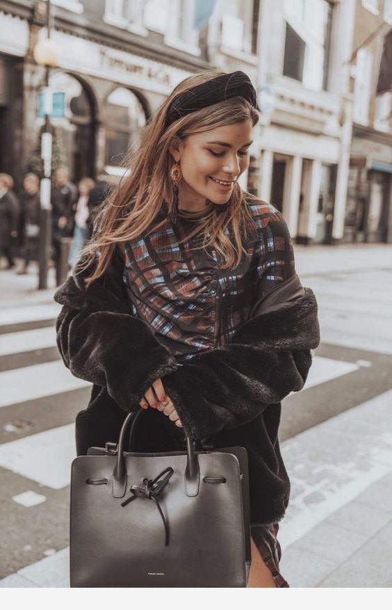 Stílusiskola: így viseld a szezon kedvenceit, a hajráfokat -  -  - divat, hajráf, stílus, 