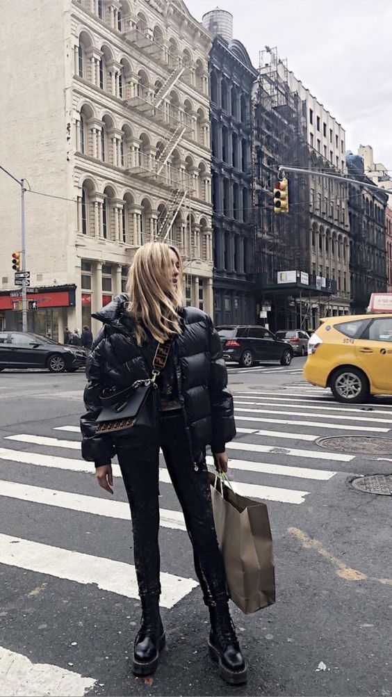 Stílusiskola: csinos fekete outfitek őszre -  -  - divat, fekete, outfit, stílus, 