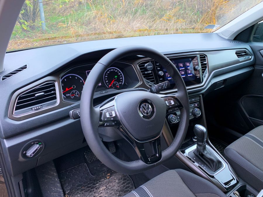 Értelem és érzelem  – Lexus UX vs. VW T-Roc - Autó & Motor - MOBILITY - crossover jelentése, kompakt sütő, lexus ux, összehasonlítás, suv teszt, Troc, VW T-Roc, 