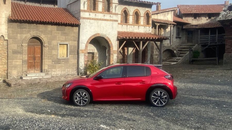 Peugeot 208 bemutató - Autó & Motor -  - 2019, 208, bemutató, peugeot, 