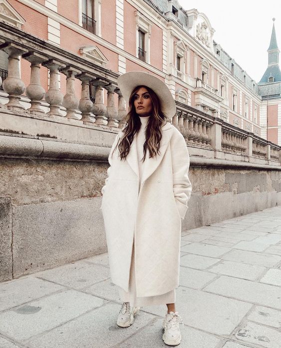 Stílusiskola: így viselj télen tetőtől talpig fehéret -  -  - divat, fehér, outfit, stílus, tél, 