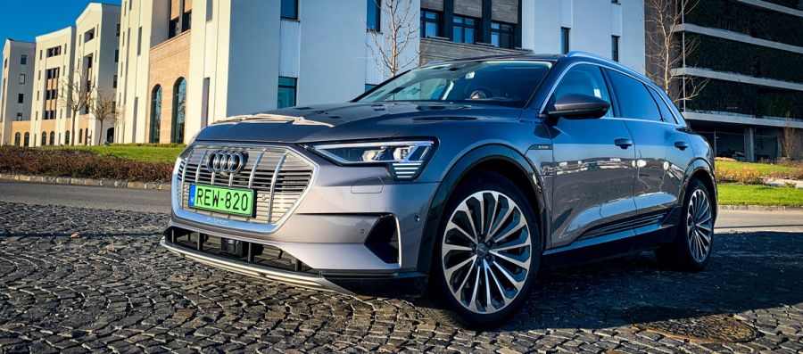 'Olyan volt, mint egy villámcsapás...' - Létezik szerelem első látásra! -  -  - audi, audi e-tron, autó, teszt,