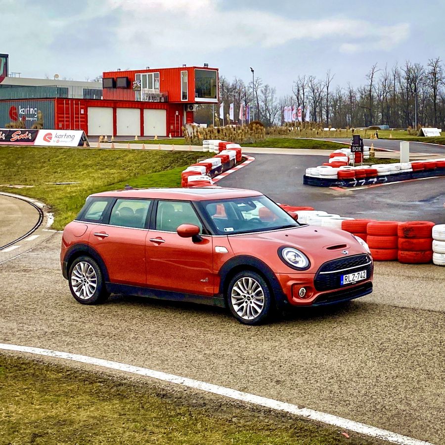 Vidámságot hoz az életbe – Mini Clubman Cooper S - Autó & Motor - MOBILITY - cooper s, cooper teszt, mini, mini clubman, mini clubman cooper, mini clubman cooper s, 