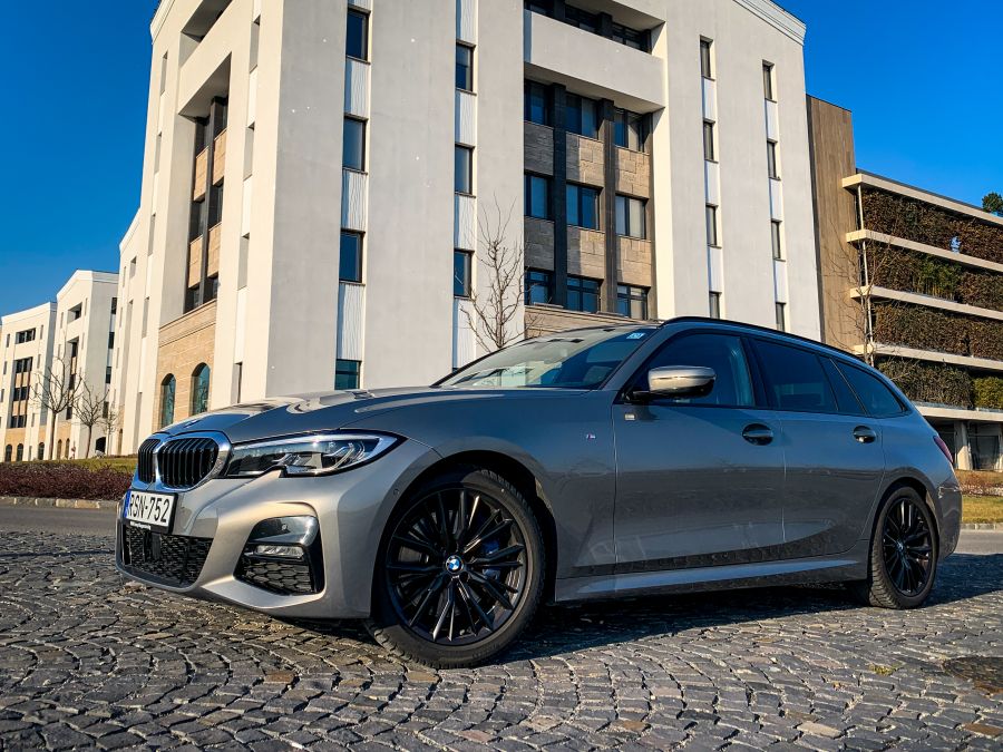 Work hard, Play hard. – BMW 330d xDriveTouring - Autó & Motor - MOBILITY - 