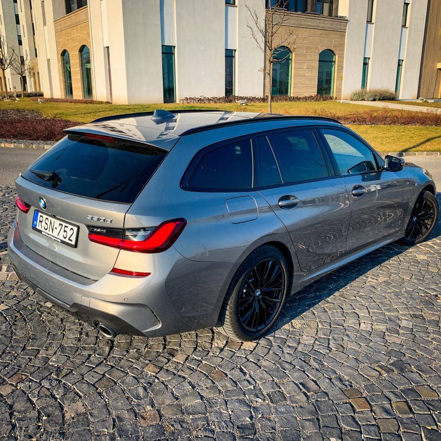 Work hard, Play hard. – BMW 330d xDriveTouring - Autó & Motor - MOBILITY - 