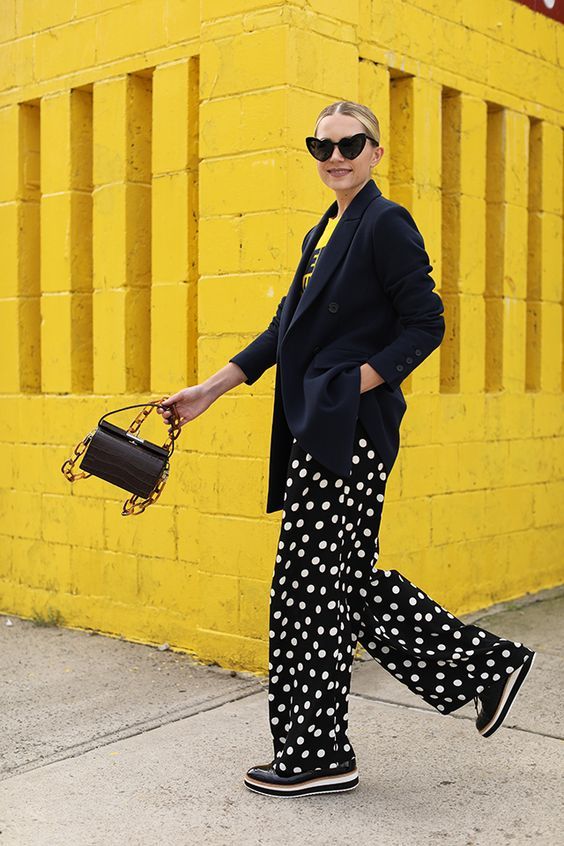 Stílusiskola: a pöttyös ruhadarabok lesznek a tavasz kedvencei -  -  - divat, outfit, pöttyös, stílus, tavasz, 