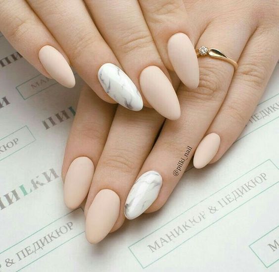 Top10: nude manikűr ötletek télre -  -  - köröm, manikűr, nude, nude színek, 