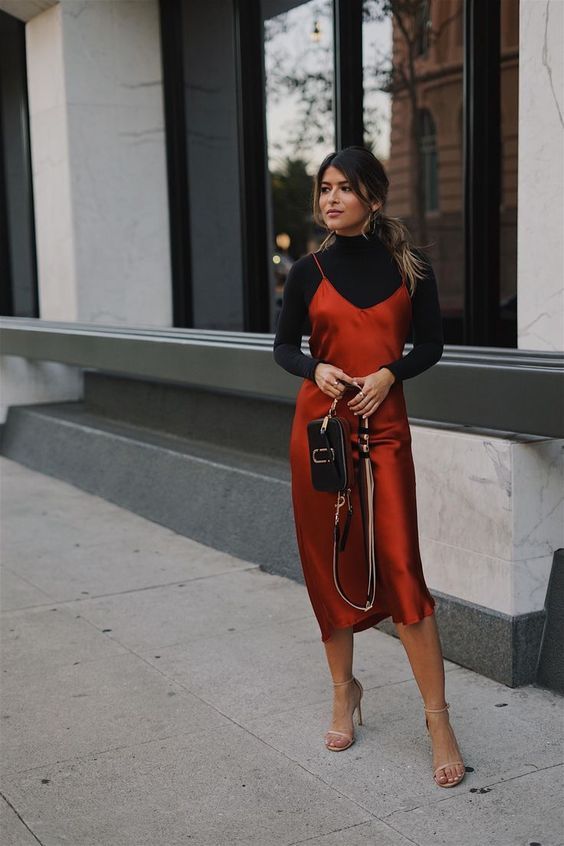 Stílusiskola: így rétegezheted a selyemruhákat -  -  - divat, outfit, rétegek, ruha, selyemruha, 