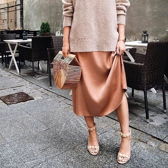 Stílusiskola: így rétegezheted a selyemruhákat -  -  - divat, outfit, rétegek, ruha, selyemruha, 