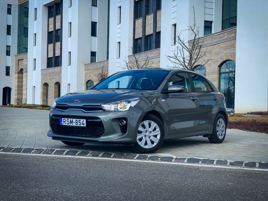 Tágasan a városban - Kia Rio 1.4 MPI - Autó & Motor - MOBILITY - kia, kia rio, kia rio 1.4MPI teszt, kia rio teszt, 