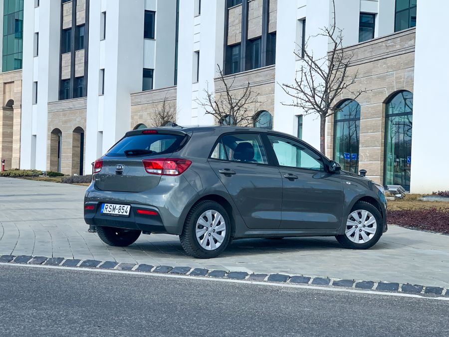 Tágasan a városban - Kia Rio 1.4 MPI - Autó & Motor - MOBILITY - kia, kia rio, kia rio 1.4MPI teszt, kia rio teszt, 