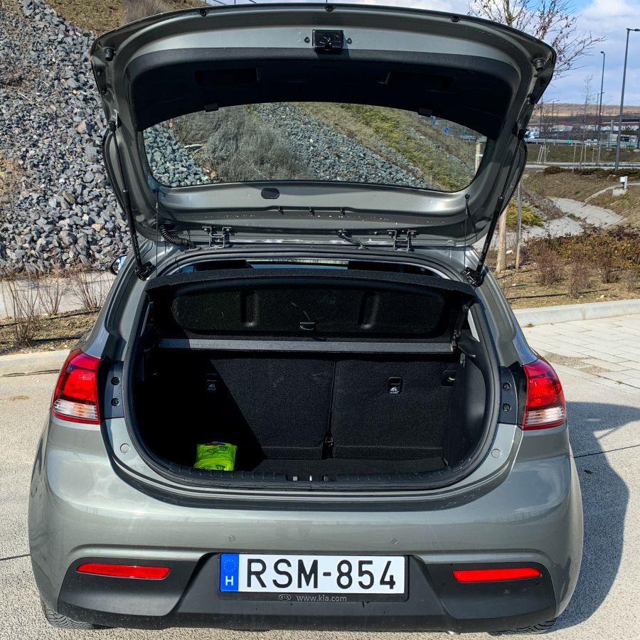 Tágasan a városban - Kia Rio 1.4 MPI - Autó & Motor - MOBILITY - kia, kia rio, kia rio 1.4MPI teszt, kia rio teszt, 