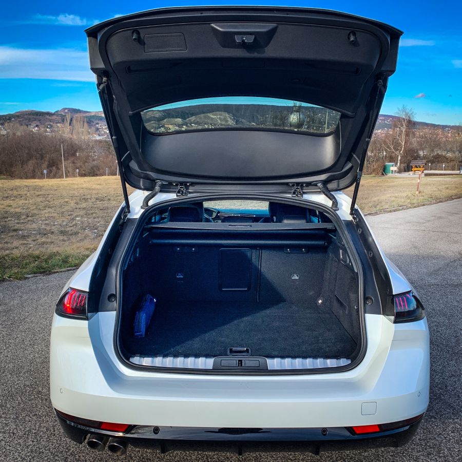 A zászlóshajó – Peugeot 508 SW GT Line 2.0 BlueHDI - Autó & Motor - MOBILITY - 508 kombi, 508 teszt, peugeot 508, peugeot 508 sw, peugeot 508 teszt, peugeot teszt, 