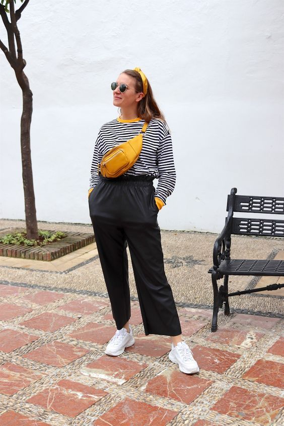 Stílusiskola: még mindig az övtáskák a legtrendibb és legpraktikusabb kiegészítők -  -  - divat, kiegészítő, outfit, övtáska, stílus, 