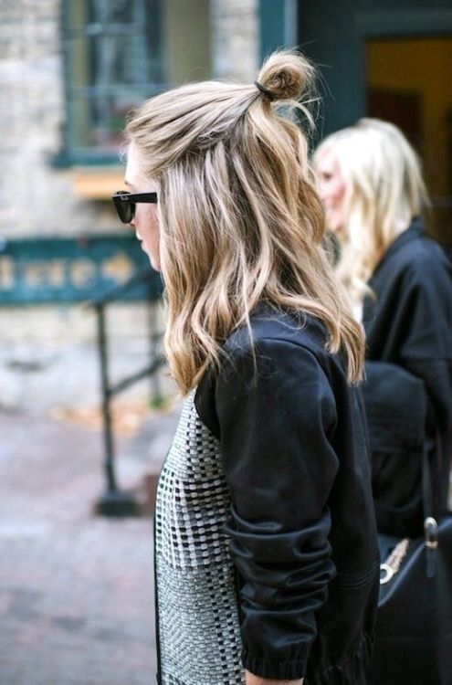 Top10: egyszerű, de nagyszerű kontyok karantén idejére -  -  - haj, hajápolás, karantén, konty, 