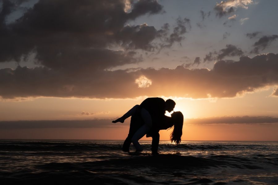Kezdeti intő jelek, melyekből kiderül, hogy a kapcsolat kudarcra van ítélve -  -  - elkötelezettség, intő jel, működő párkapcsolatok, párkapcsolati kudarc, társzerelem, 