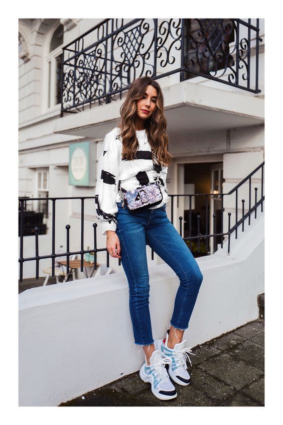 Stílusiskola: Így viselnénk színes sportcipőket -  -  - divat, outfit, sportcipő, stílus, színes sportcipő, tavasz, 