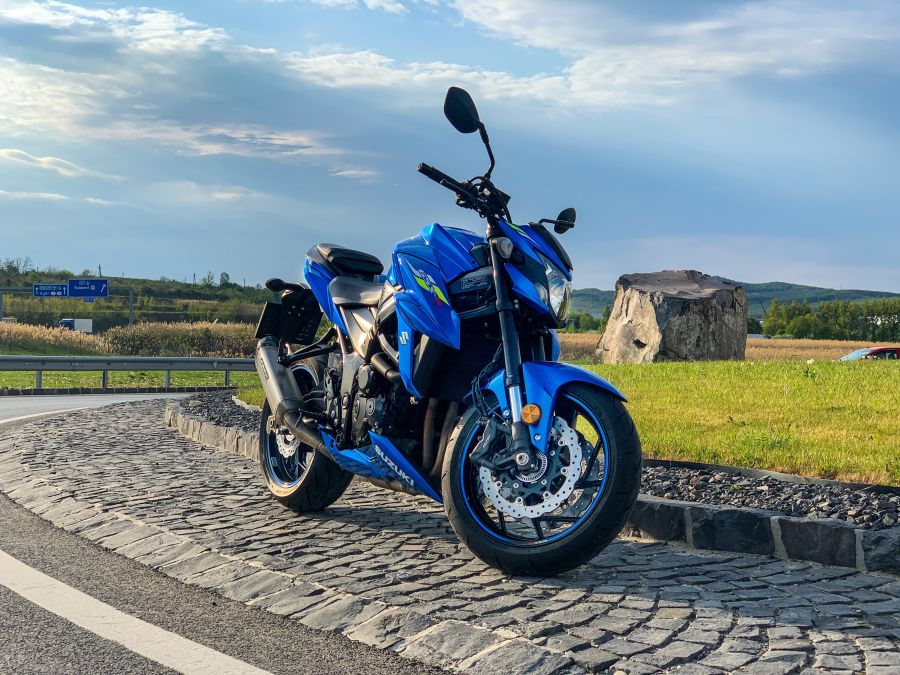 Farkasbőrbe bújt kezesbárány – Suzuki GSX-S750 - Autó & Motor - MOBILITY - gsxs 750, gsxs 750 teszt, suzuki gsx s750, suzuki gsxs 750 teszt, suzuki motor, suzuki motor teszt,