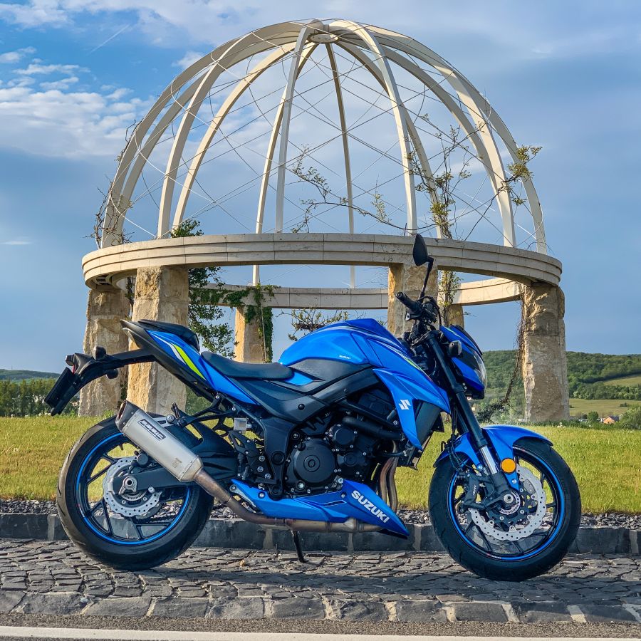 Farkasbőrbe bújt kezesbárány – Suzuki GSX-S750 - Autó & Motor - MOBILITY - gsxs 750, gsxs 750 teszt, suzuki gsx s750, suzuki gsxs 750 teszt, suzuki motor, suzuki motor teszt,