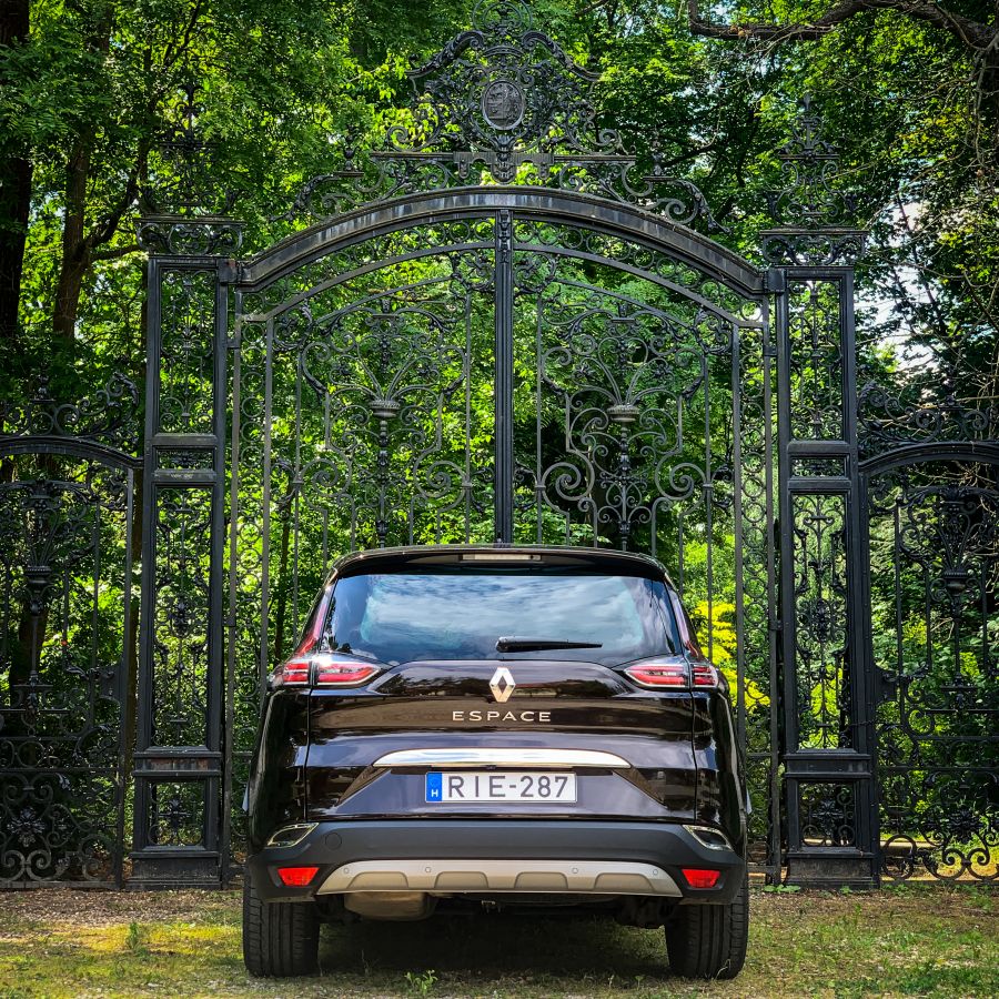 A francia kapcsolat – Renault Espace TCe 225 EDC Initiale Paris - Autó & Motor - MOBILITY - espace 5, espace initiale paris, renault crossover teszt, renault espace, renault espace teszt, 