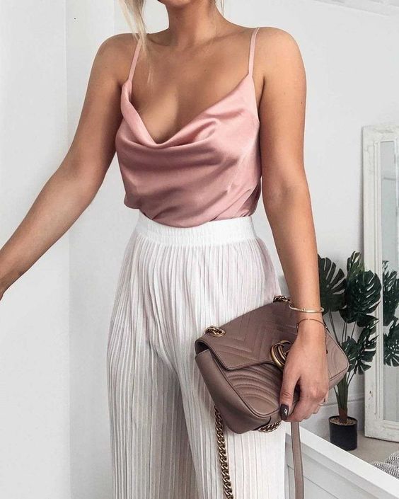 Stílusiskola: így viselj púderrózsaszínt -  -  - divat, outfit, púderrózsaszín, stílus, 