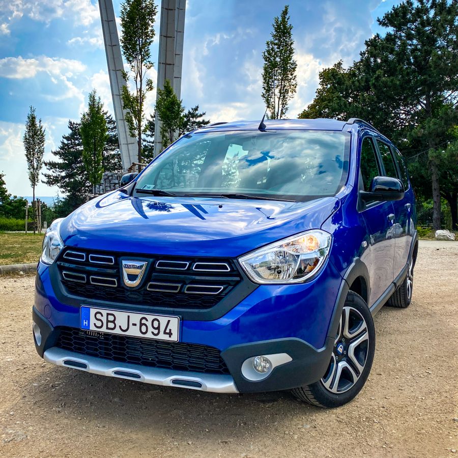 Elvitte a monyómat – Dacia Lodgy 1.3 - Autó & Motor - MOBILITY - dacia lodgy, dacia lodgy 1.3, dacia lodgy 7 személyes, dacia lodgy teszt, lodgy teszt, 