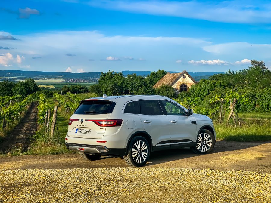 Már majdnem Renault – Renault Koleos Initiale Paris Bleu dCi 190 4WD - Autó & Motor - MOBILITY - koleos 2020, koleos 4wd blue hdi teszt, koleos dízel, koleos initiale paris, koleos teszt, renault koleos,