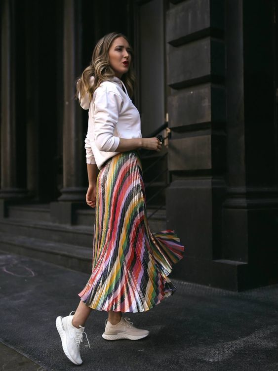 Stílusiskola: így viselj nyáron mintás szoknyákat -  -  - divat, outfit, stílus, szoknya, 