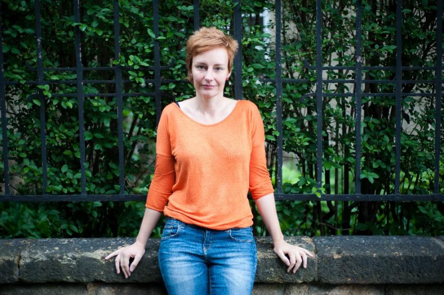 'Fura, de nők is lehetnek írók; olyan Nők, akik nem önmagukról írnak.' - Interjú Kiss Noémivel -  -  - interjú, írók, kiss noémi, kultúra, 