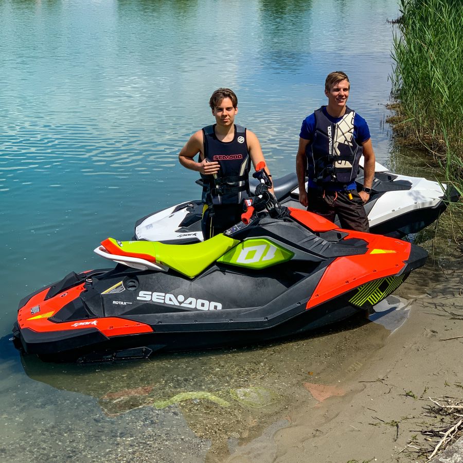 Közös motoros és jet ski-s edzéseket tart Sebestyén Peti és Gerencsér Olivér - Autó & Motor - MOBILITY - dunaharaszti jet-ski, gerencsér olivér, jetpower, sebestyén peti, seedoo, 